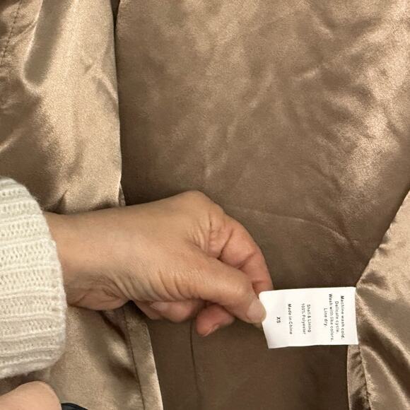 Donna Salyers  Fabulous Furs Mink Hooded Faux Fur Vest Womens XS - Picture 2 of 10